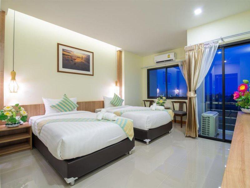 Pura Nakhon Hotel Накхонситхаммарат Экстерьер фото