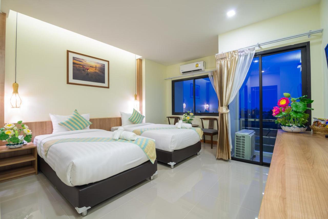 Pura Nakhon Hotel Накхонситхаммарат Экстерьер фото