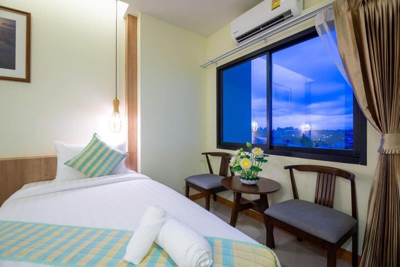 Pura Nakhon Hotel Накхонситхаммарат Экстерьер фото
