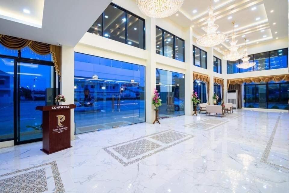 Pura Nakhon Hotel Накхонситхаммарат Экстерьер фото
